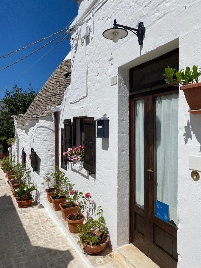 Trullo "Vicolo Fiorito" Βίλα Αλμπερομπέλο Εξωτερικό φωτογραφία