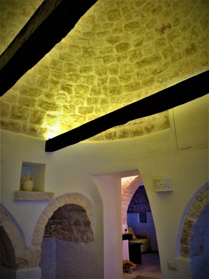 Trullo "Vicolo Fiorito" Βίλα Αλμπερομπέλο Εξωτερικό φωτογραφία